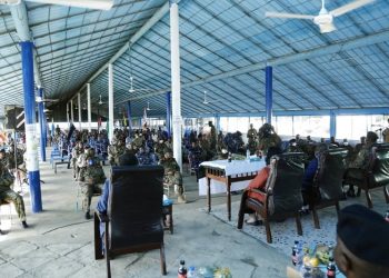 تاور يؤكد دور القوات النظامية في ترسيخ دعائم الدولةالمدنية