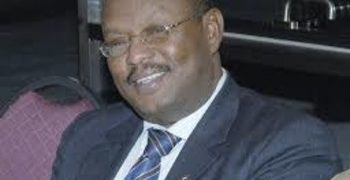خبير اقتصادي : تعويل السودان على دعم المجتمع الدولي يفتقر للحكمة