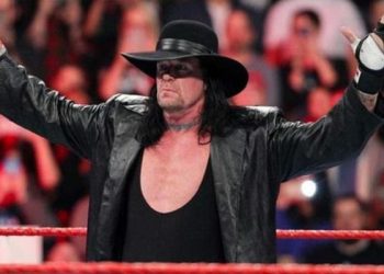 صدمة لعشاق المصارعة …. الأسطورة يعلن اعتزاله