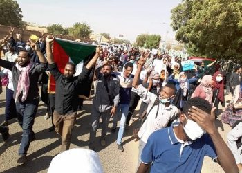 سياسيون يتوقعون خروج الناس للشوارع في ٣٠ يونيو بسبب تفاقم الاوضاع الاقتصادية