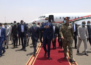 حميدتي يعود إلي البلاد بعد زيارته لاثيوبيا ويكشف اسباب الزيارة ومخرجاتها