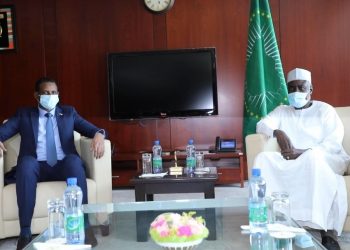 حميدتي يلتقي رئيس مفوضية الإتحاد الأفريقي والجالية السودانية باديس ابابا
