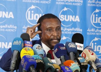 عرمان : السلام من فرائض الثورة ومطلب الشعب