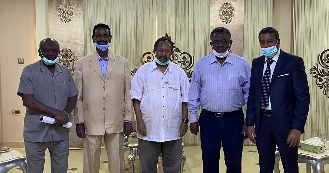 حمدوك يستقبل وفد حزب الأشقاء