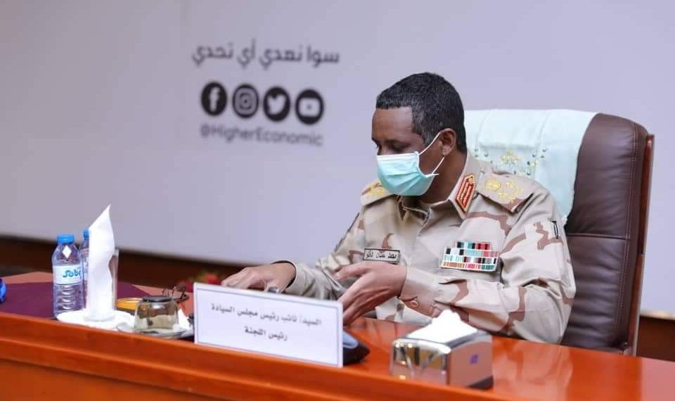 «حميدتي» يبشر بانخفاض الدولار ويتوعد المتلاعبين بالاقتصاد