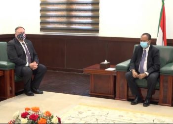 وزير الخارجية الامريكي يصل الخرطوم و يجتمع بحمدوك فور وصوله