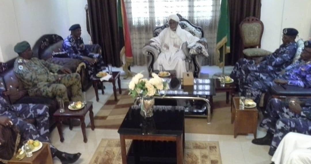 والي شرق دارفوريثمن تجربة تكوين القوات المشتركه بولايته