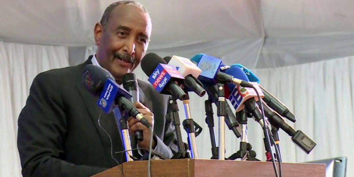 البرهان يؤكد أن السلام ظل يشكل المسعى الأهم في ترتيبات ومهام الفترة الانتقالية