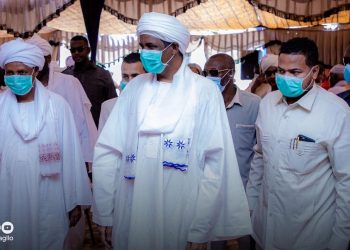 حميدتي يشارك في مبادرة دعم متضرري السيول والفيضانات التي نظمتها نساء حزب الامة