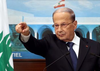 سهام غضب تجاه عون.. بسب رده لصحفية بعبارة “إلى جهنم” بعد سؤالها له الي اين نحن ذاهبون