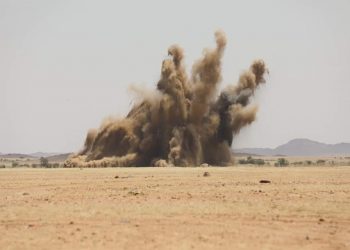 ابراهيم جابر وقاضي يشهدان فعالية إبادة ٣٠٠ ألف قطعة سلاح غير مقننة