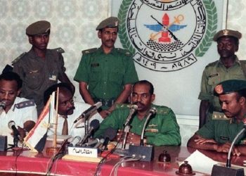 دفاع متهمي إنقلاب الإنقاذ يطالب بشطب الدعوى ويطعن في أهلية قاضٍ