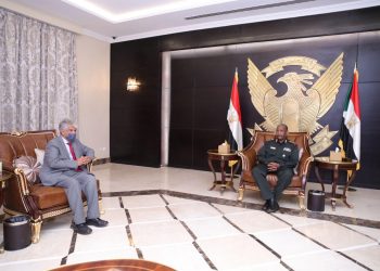 البرهان  يلتقي وفد المؤسسة الملكية للأعمال الإنسانية البحرينية