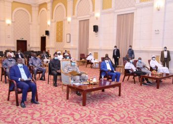 حميدتي يلتقي أعضاء اللجنة العليا لملتقى أبشي للقبائل الحدودية