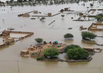 (400)الف طفل مهددون بالاصابة بالامراض ونقص الغذاء ويحمل الحكومة مسؤولية انتشار الامراض