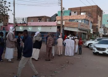 تصاعد أزمة الخبز تنذر بثورة جياع