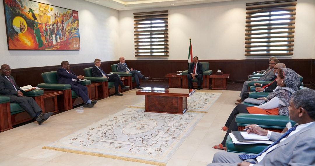 رئيس الوزراء السوداني : يُثمن جهود الاتحاد الأفريقي والأمم المتحدة لدعم السلام