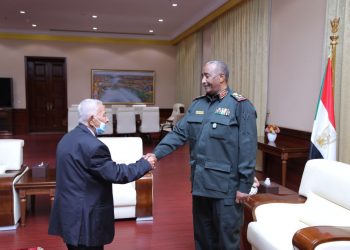 البرهان يلتقي وفد المفوضية القومية للإنتخابات