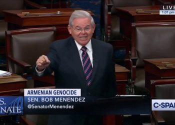 السناتور الامريكي  مينينديز : لن يتم تمرير رفع اسم السودان مالم تسوي الخرطوم اوضاع اسر ضحايا 11 سبتمبر وهجمات ارهابية اخرى