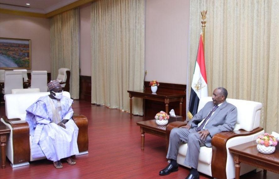 البرهان  يلتقي سفير جمهورية نيجيريا الإتحادية بالخرطوم