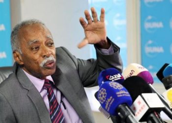 وزير التربية : اذا طبقت خطة التعليم عن بعد سيكون هنالك واجبات منزلية للطلاب تسلم للمدارس لتصحيحها