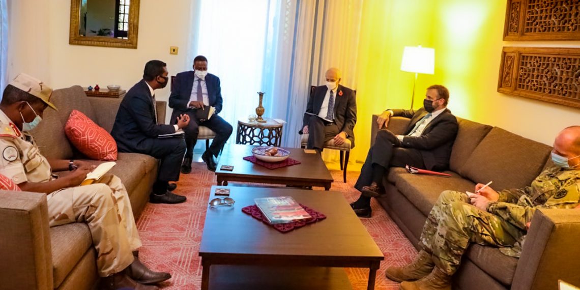 المبعوث الأمريكي للسودان يمتدح جهود (حميدتي ) في السلام