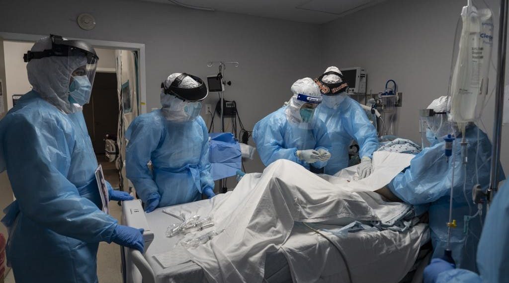 الولايات المتحدة الامريكية اول دولة تتجاوز حاز الــ (10) مليون إصابة بكورونا