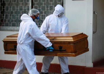 لم يقتلهم كورونا .. علماء يرصدون تزايدا غامضا بوفيات العالم