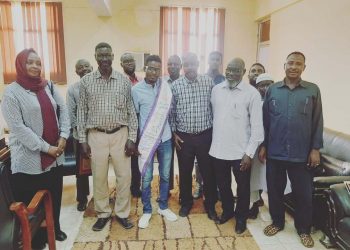 طالب بجامعة التقانة يضع نظرية علمية