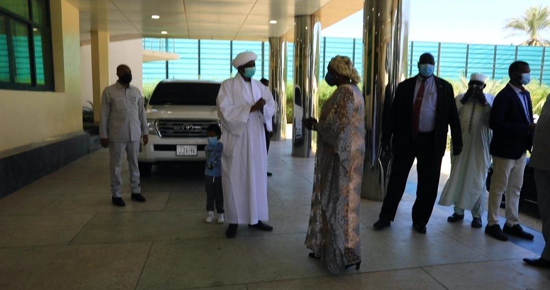 حميدتي يستقبل وفد دولة جنوب السودان لإحتفالات السلام بداره