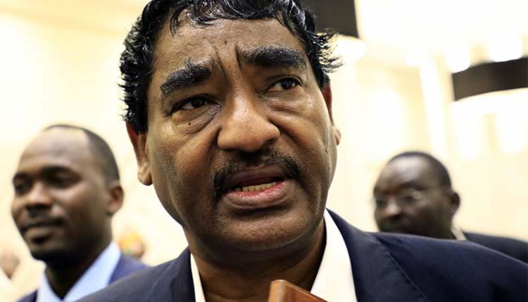 إبراهيم الشيخ يكشف سبب توتر علاقته بمناوي