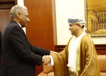 مولانا قاضي يلتقي سفير سلطنة عمان بالخرطوم