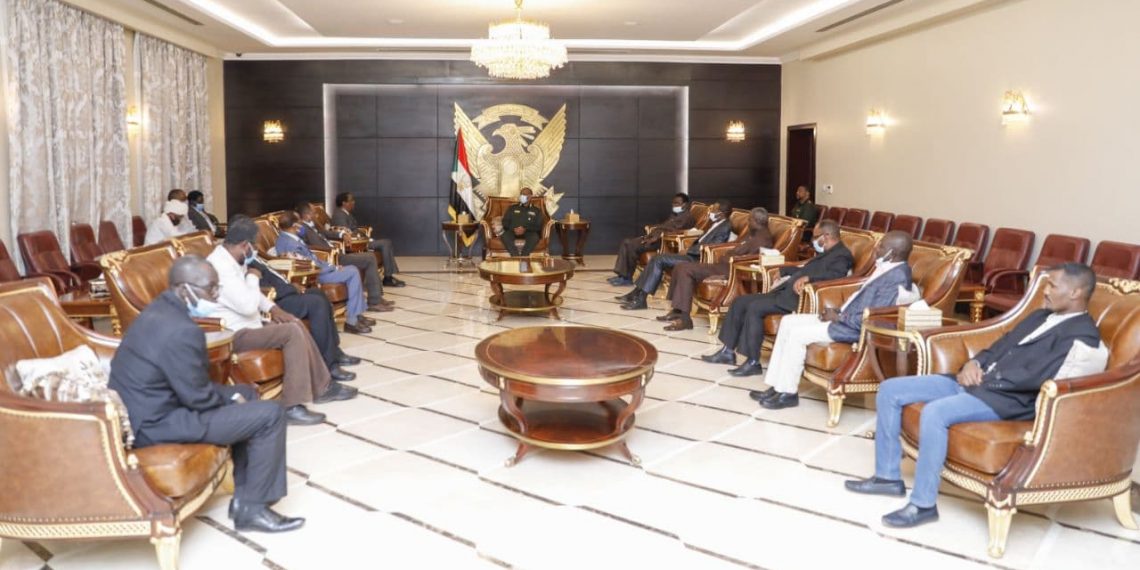 البرهان : يلتقي وفد تحالف سودان العدالة ( تسع )