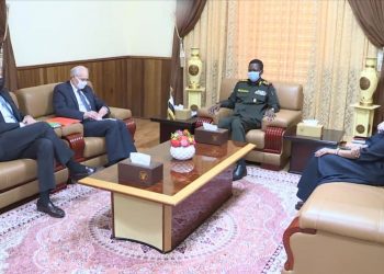 كباشي يلتقي المبعوث الأمريكي للسودان دونالد بوث