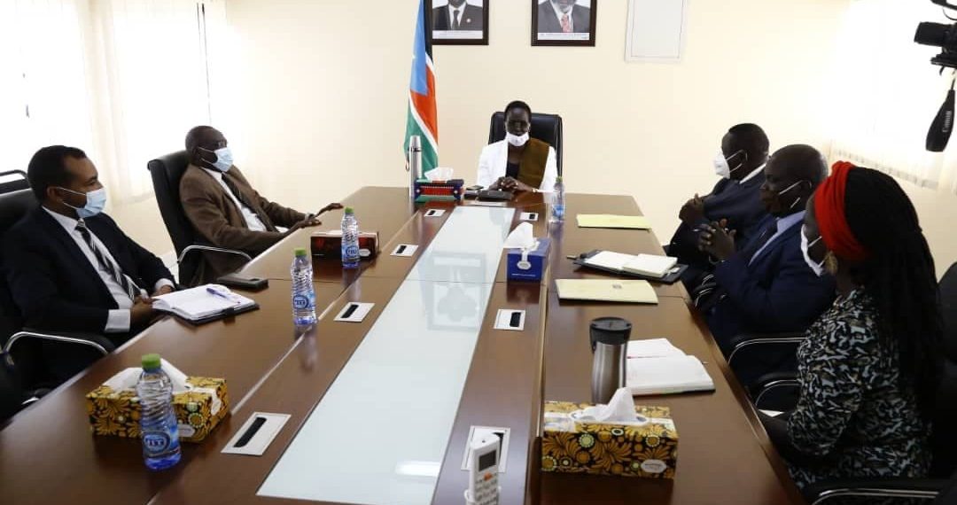 عضو مجلس السيادة صديق تاور يلتقي نواب رئيس دولة جنوب السودان