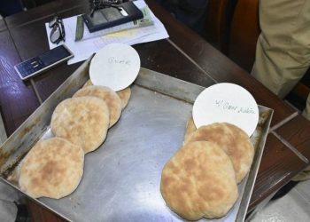 ثلاثة جنيهات لقطعة الخبز زنة 60 جرام بالجزيرة