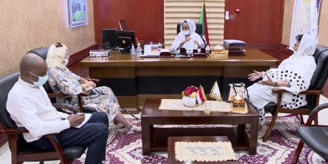 عائشة موسى تلتقي وفد الجمعية العالمية التطوعية الخيرية