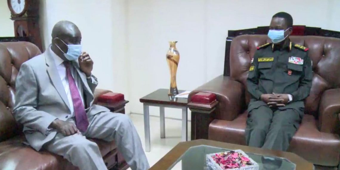 كباشي يطلع على مجمل الأوضاع بولاية جنوب كردفان