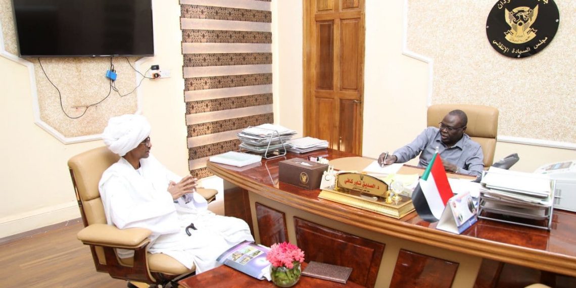 صديق تاور يلتقي رئيس إسكان طلاب شرق السودان