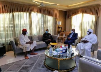 البرهان : يؤدي واجب العزاء في فقيد البلاد الإمام الصادق المهدي