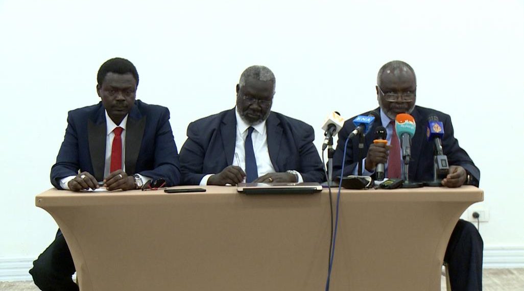 مناوي وعقار أبرز المرشحين للانضمام للسيادي