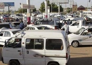 استمرار ازمة الوقود وشح في الجازولين
