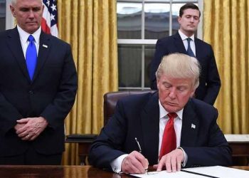 ترامب يفاجئ الجميع ويوقع على قرار ضد السودان ودول أفريقية قبل مغادرته البيت الابيض