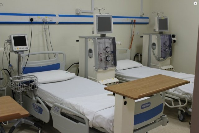 بسبب تردي الأوضاع إضراب العاملين بمركز غسيل الكلى بدنقلا