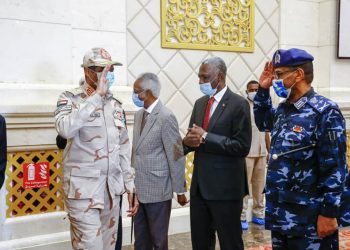 حميدتي :  يترأس إجتماع اللجنة العليا لجمع السلاح والعربات غير المقننة