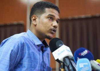 الأصم يهاجم القوى السياسية  ويدعوا لابعادهم من الصراع داخل لجان المقاومة