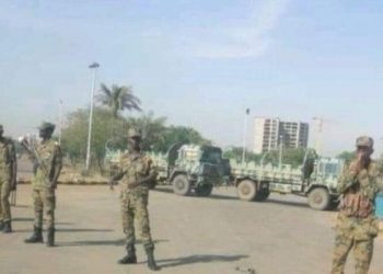 عاجل : وبشكل مفاجئ الجيش السوداني  يغلق كافة مداخل  القيادة العامة