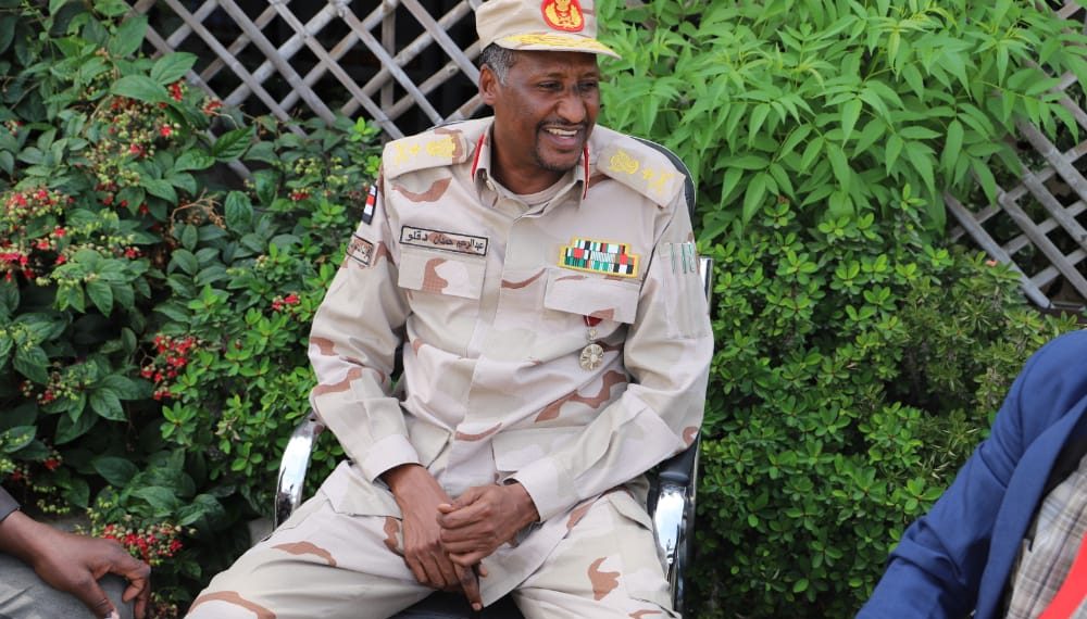 عبدالرحيم دقلو .. الجنرال الذي يعمل في صمت