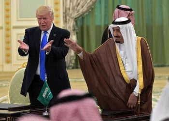 الملك سلمان يستعرض مع ترمب تعزيز العلاقات في اتصال هاتفي