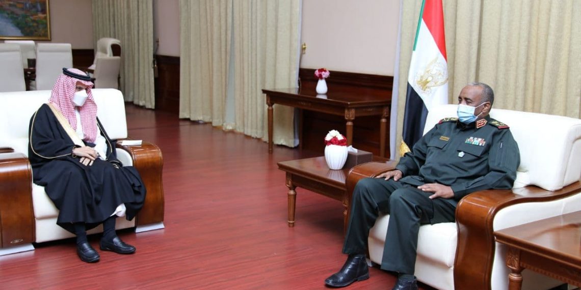 البرهان يثني على مواقف المملكة العربية السعودية الداعمة للسودان في كافة المجالات